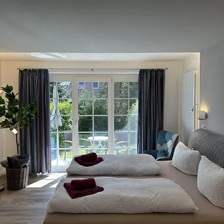 Gaestehaus-w-2 * Prerow